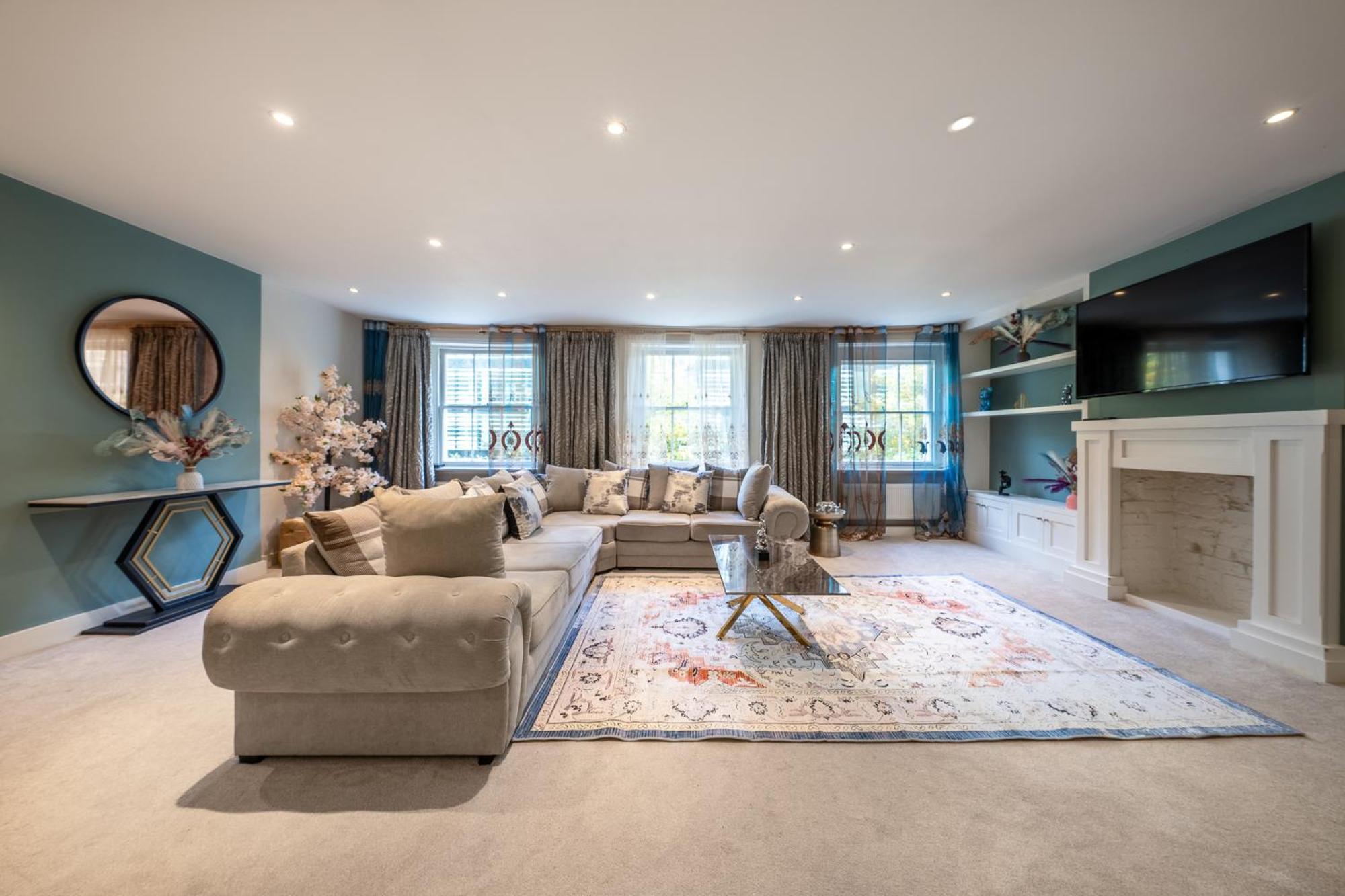 Grand 200 Sqm 3-bedroom Villa